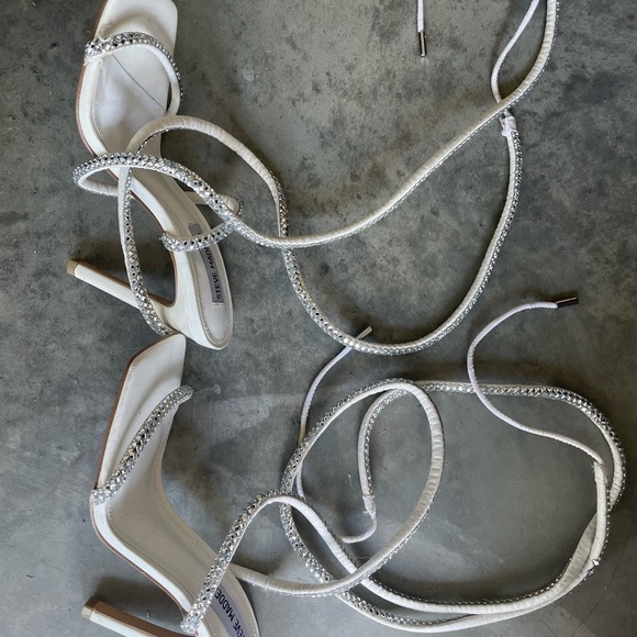 Steve Madden Uplift Heels White Faux Leather Ankle Wrap Crystals 6M - Picture 8 of 11